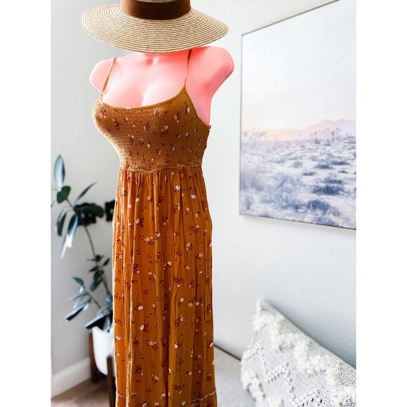 Kissed by the Sun Golden hour floral flowy smocked maxi dress - Picture 1 of 6